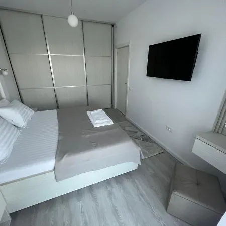 Hera Mamaia Nord Apartment
