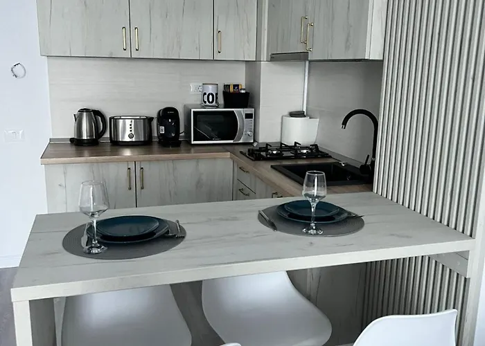 アパート Hera Mamaia Nord ナボダリ